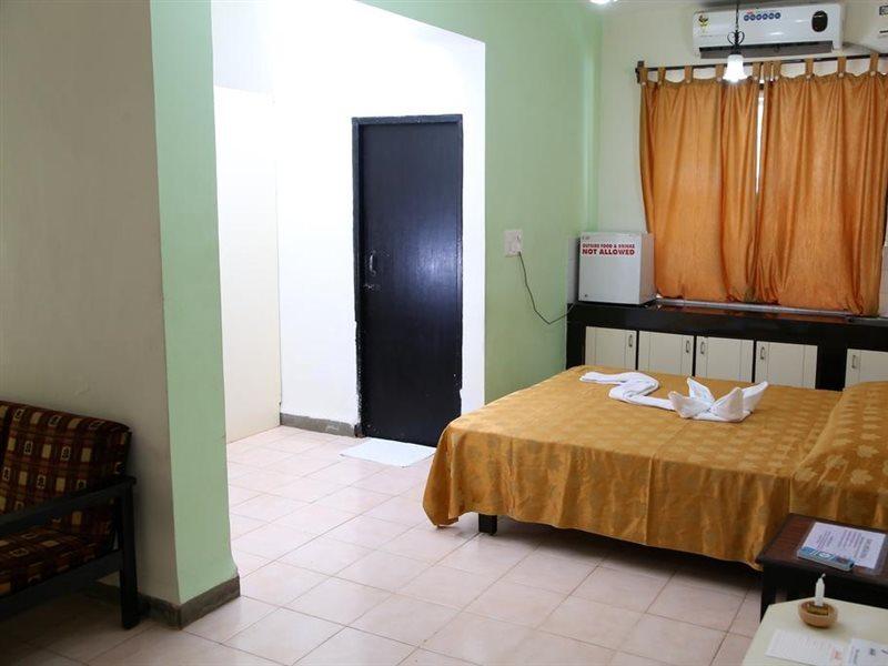 Alor Holiday Resort Calangute Exterior photo