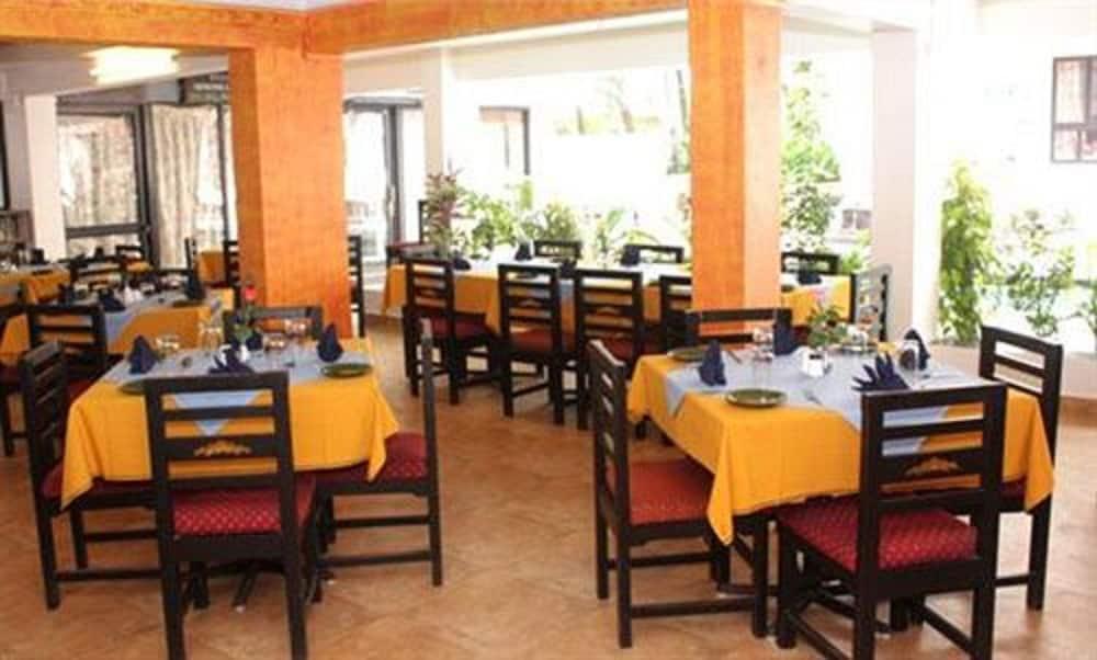 Alor Holiday Resort Calangute Exterior photo